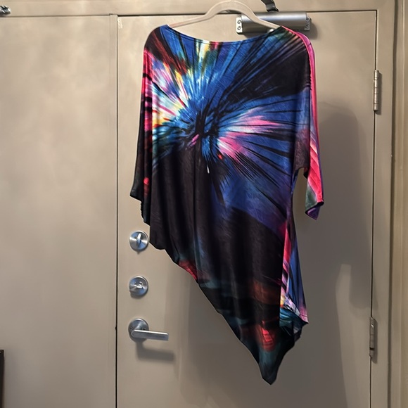 Multi-colour off 1 shoulder asymmetrical top - Picture 2 of 2